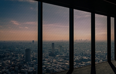 代表ご挨拶ページ:背景