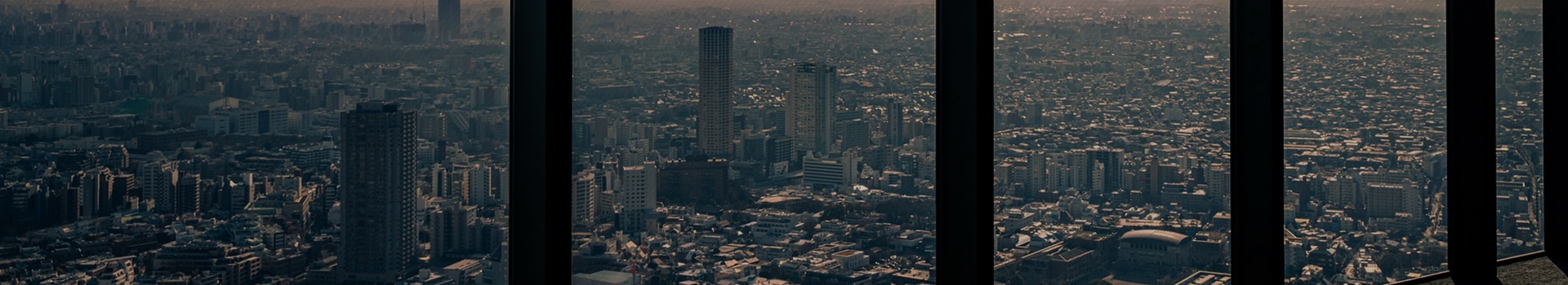 代表ご挨拶ページ:背景