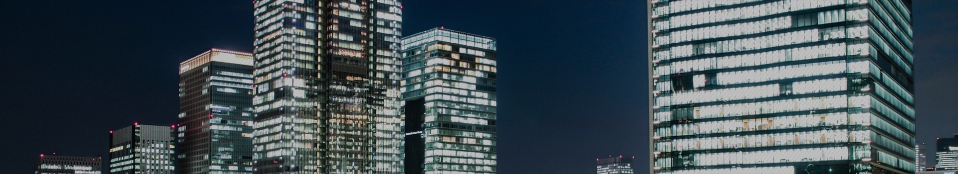 実績ページ:背景